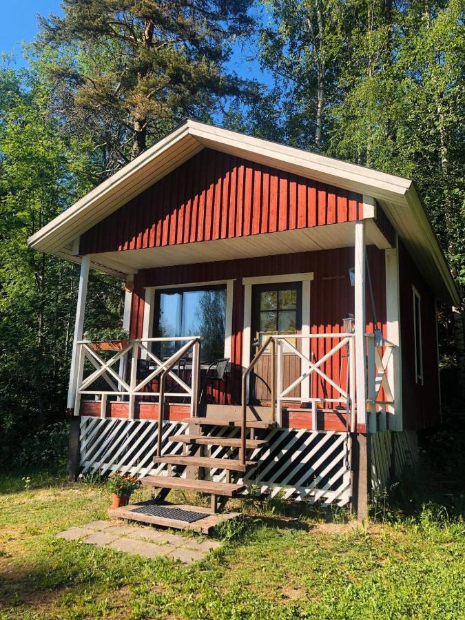 Pihlajamaeen Lomamoekit Vanhakyla Eksteriør bilde